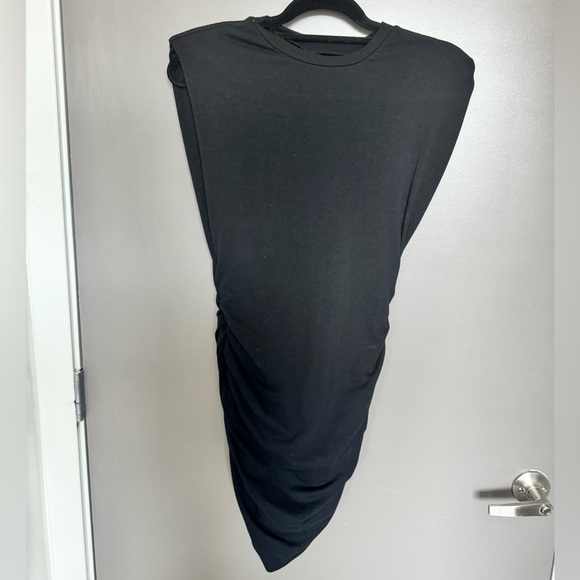 Black Sleeveless Dress with Ruched Sides and Shoulder Pads - Picture 4 of 7